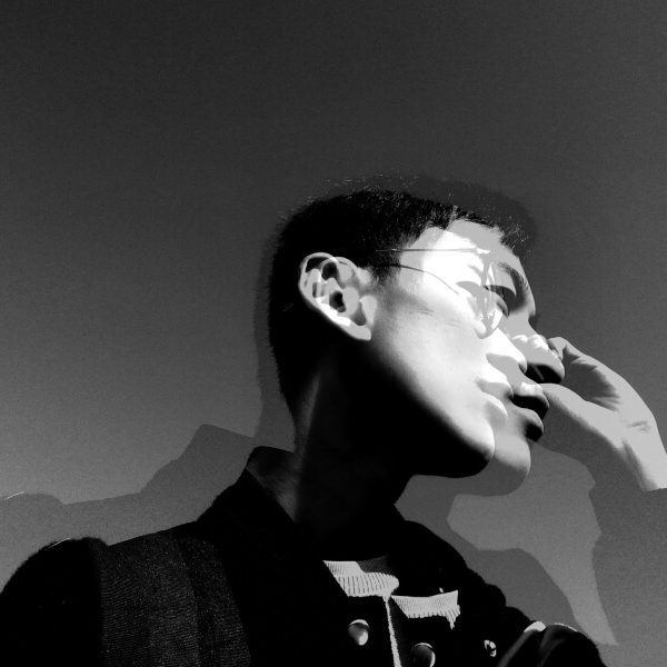 minimal-blogger-02-ogw6uxaitnwjxmgfdy8h85o3hcmbv4hfkld42thca8